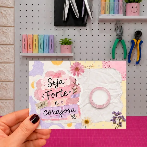 CARD COM CREME HIDRATANTE NO POTINHO